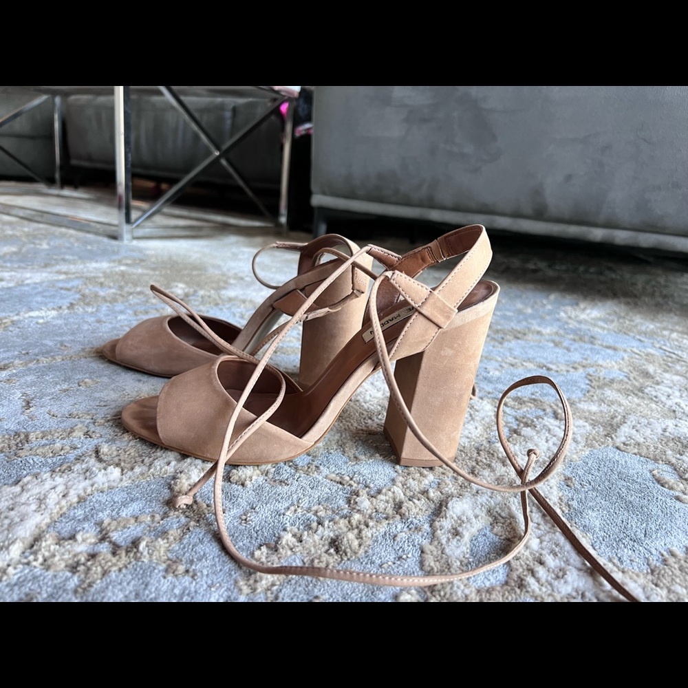 Steve Madden Serrina Platform Chunky Heel size 9.5 in Nude Suade